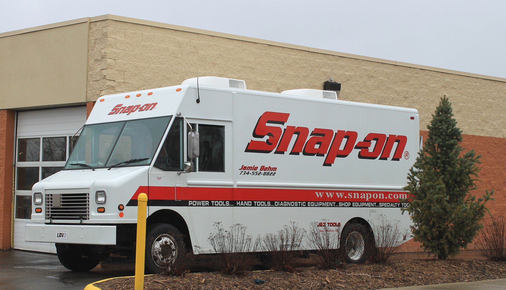 A Snap-on dealer van parked in Westland, Michigan